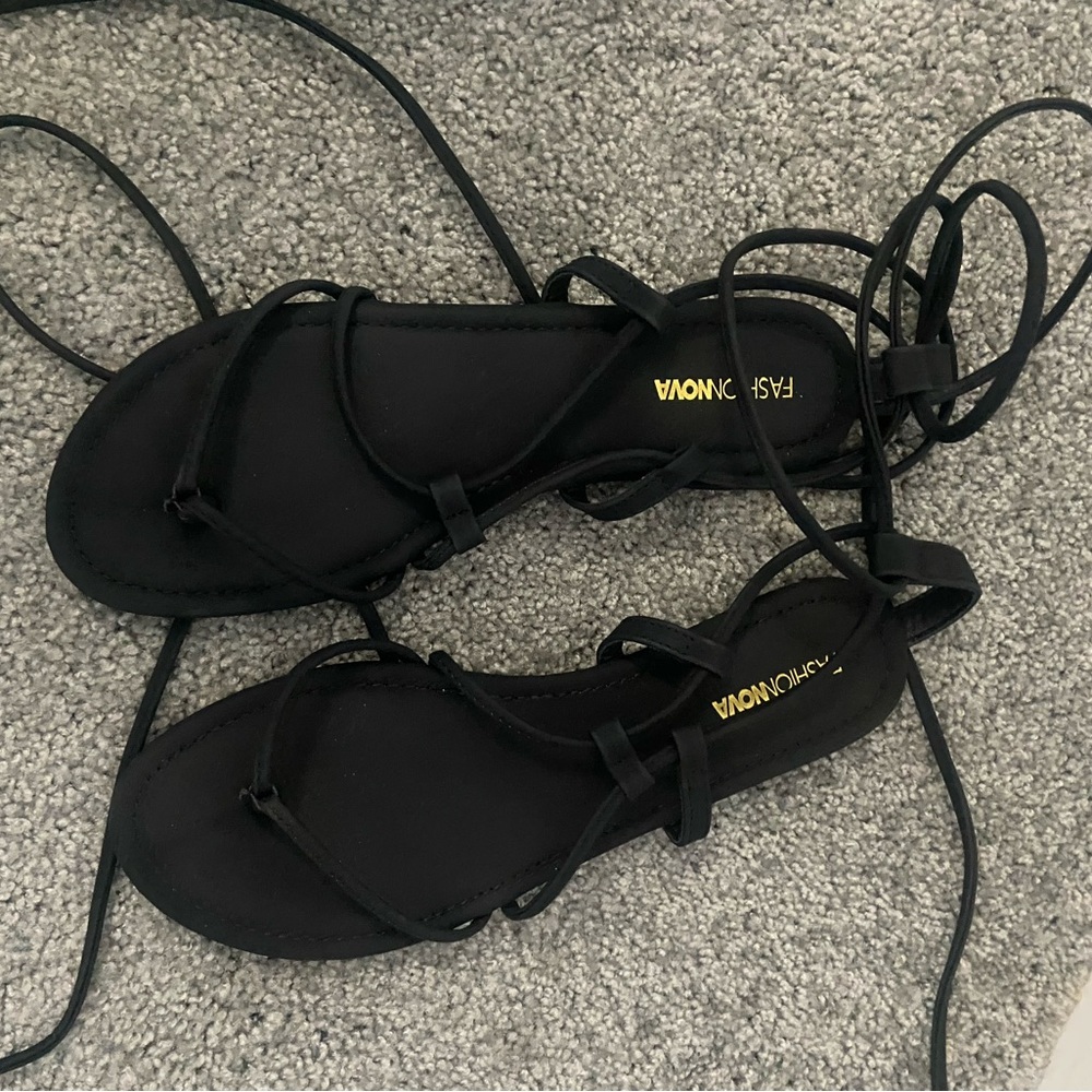 Fashion Nova Elegant Black Lace-Up Sandals
